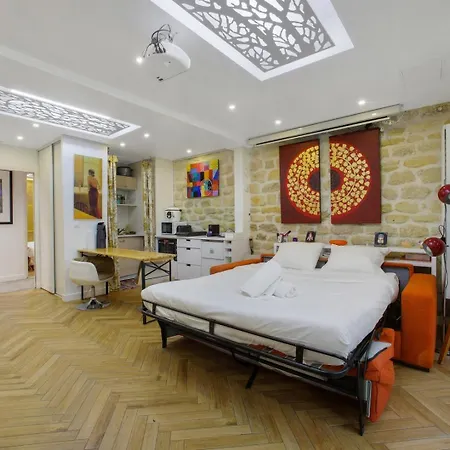 Apartment Arty Lovers Paris